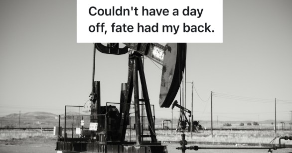 oil derrick on the plains