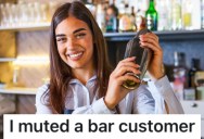 A Customer Behaved Badly, So This Bartender Told Her She Could Only Stay If She Didn’t Talk…At All