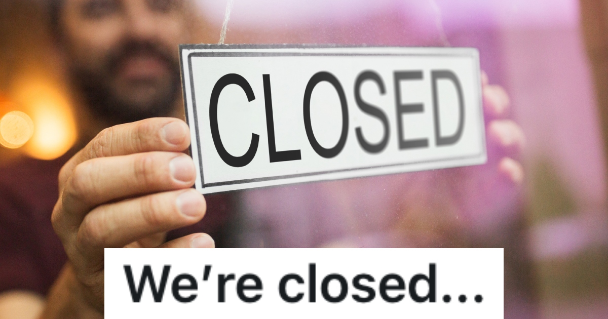 A Customer Tried To Buy Groceries After A Store Was Closed, But This Employee Shot Her Down And Made Her Leave worker closing a store