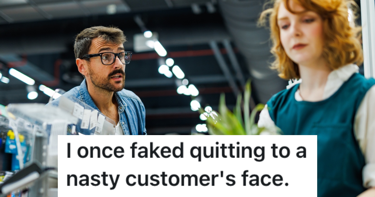 Unruly Customer Yelled At This Grocery Store Worker On Their Last Day, So They Made A Scene and Pretended To Quit customer and a cashier at a store