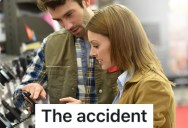 Customer Lost His Wife And Wanted To Recover Photos Of Her On His Damaged Phone, So This Worker Made Sure He Could Recover Everything