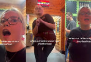 Texas Roadhouse Waitress Explained Why She Wants Customers To Get Smothered Steaks. – ‘Our job depends on it.’