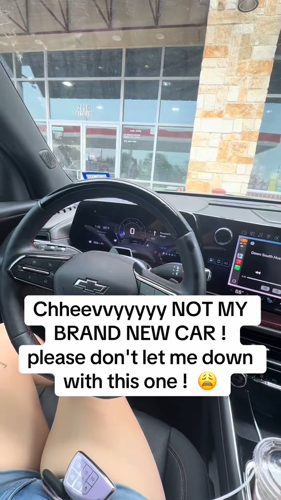 The dashboard of a new Chevy Traverse