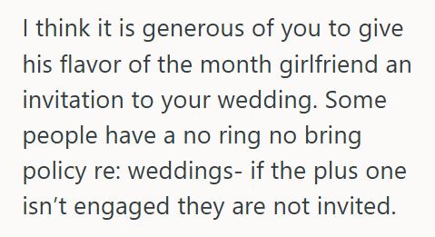 Family Photo Bride And Groom Left His Brother’s Girlfriend Out Of The Wedding Portrait Because Of His Dating History, And Now The Family Is Divided On Whether It Was The Right Thing To Do