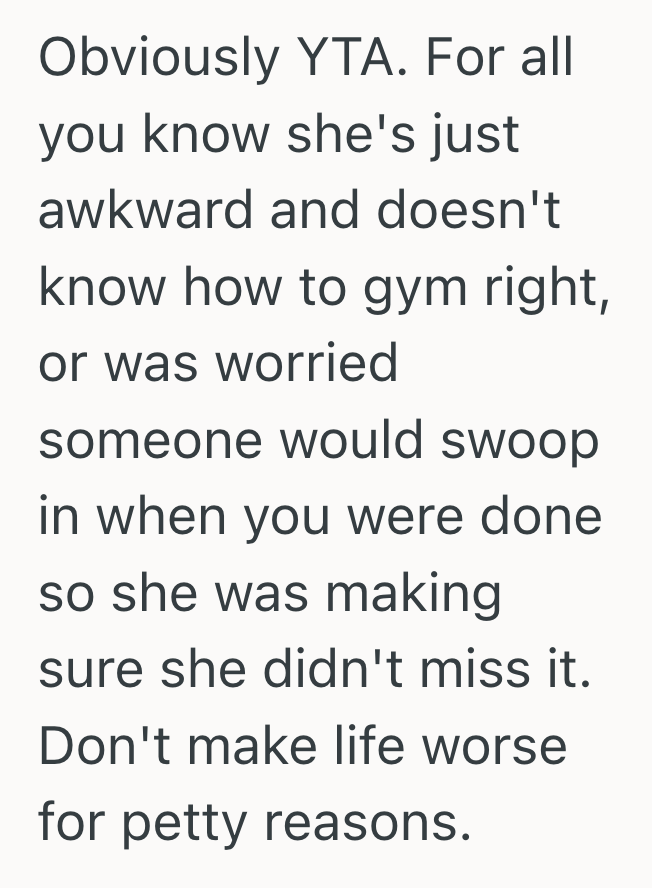 Screenshot 2025 06 05 at 3.33.46 PM Woman Felt Rushed By Another Gym Goer Waiting To Use The Equipment, So Instead Of Being Considerate She Decided To Stall Out Of Spite