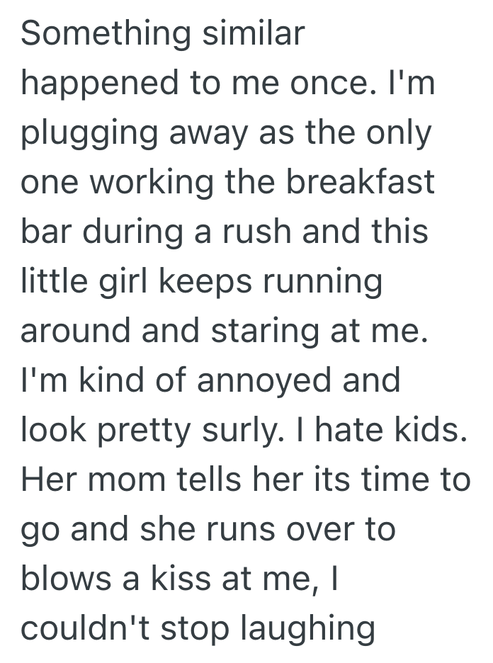 Screenshot 2025 06 13 at 8.21.32 PM Grocery Store Employee Is Stocking Shelves When She Receives The Sweetest Greeting From A Tiny Customer