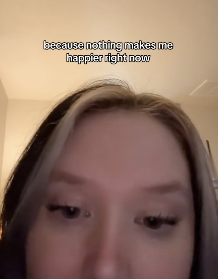 woman talking about her late father