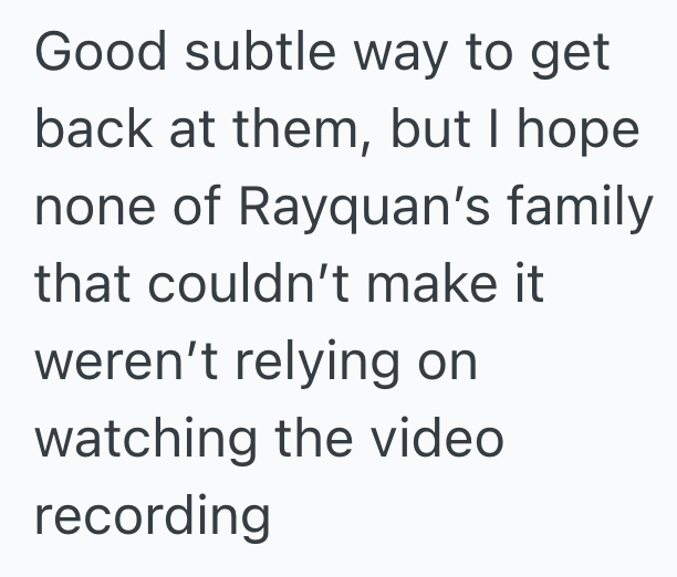 Screenshot 2025 06 22 at 4.02.18 PM A Spectator Wont Stop Talking During A College Graduation Ceremony, So Another Family Intentionally Ruins Their Video Of Their Family Member Graduating