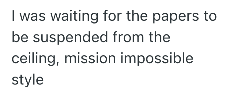 Screenshot 2025 06 29 at 6.45.21%E2%80%AFPM His Messy Desk Sparked His Temper Tantrum, So The Office Manager Put Important Paperwork On The Floor