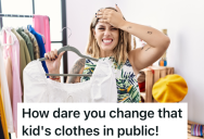 Clothing Store Employee Is Changing A Mannequin’s Clothes, But A Customer Hilariously Mistakes It For A Person
