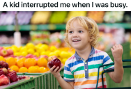 Grocery Store Employee Is Stocking Shelves When She Receives The Sweetest Greeting From A Tiny Customer