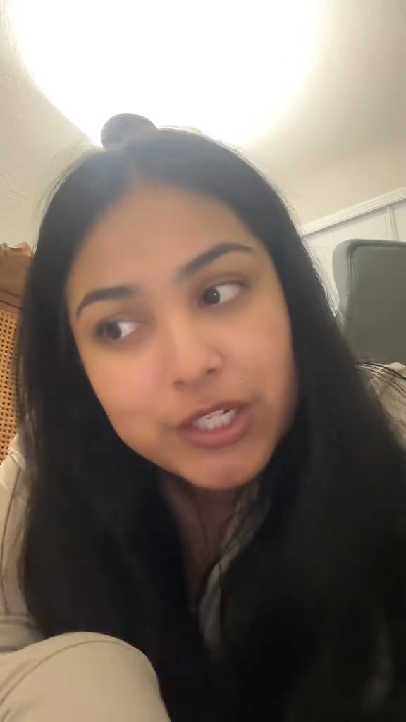 Jocelyn discussing her transaction at Petco