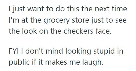 Air Weighs Customer Didn’t Want To Pay For Air, So She Emptied The Bag Before The Tomatoes Were Weighed