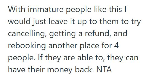 Airbnb 3 Friend Backed Out Of A European Trip At The Last Minute, Then Demanded An Airbnb Refund, And Got Angry When She Didn’t Get It
