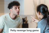 His Wife Left Him For Someone Else, So He Started Sending His Ex Suggestive Texts To Mess With The New Guy’s Mind