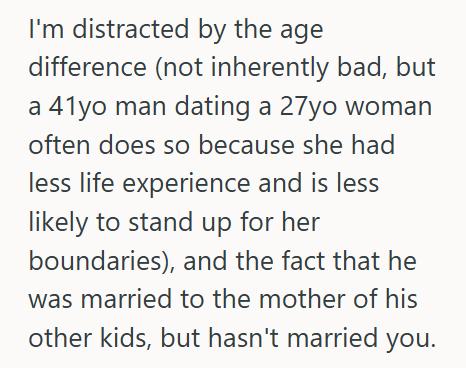 Newborn 1 Her Boyfriends Family Expects Her To Bring Their Newborn On A Week Long Family Trip, But She Feels Guilty About Saying No