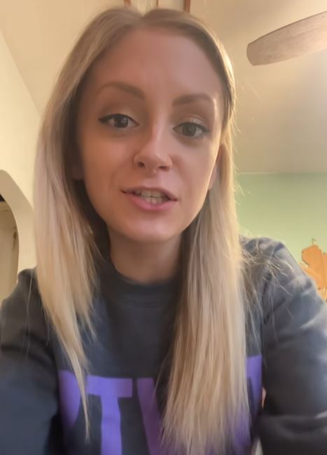 Young lady talking about macaroni and cheese