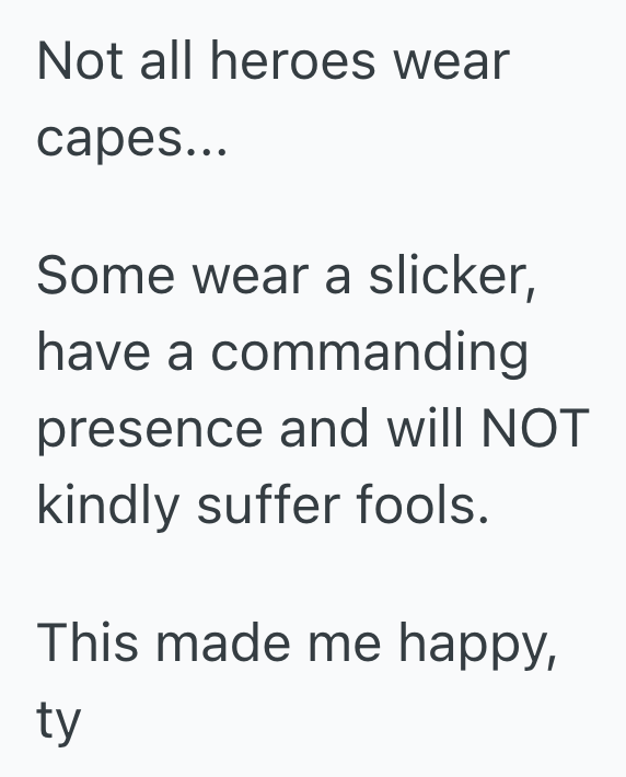 Screenshot 2025 07 05 at 1.38.38 PM Man Tries To Help A Woman Whose Car Ran Out Of Gas, But An Impatient Driver Wont Stop Honking His Horn