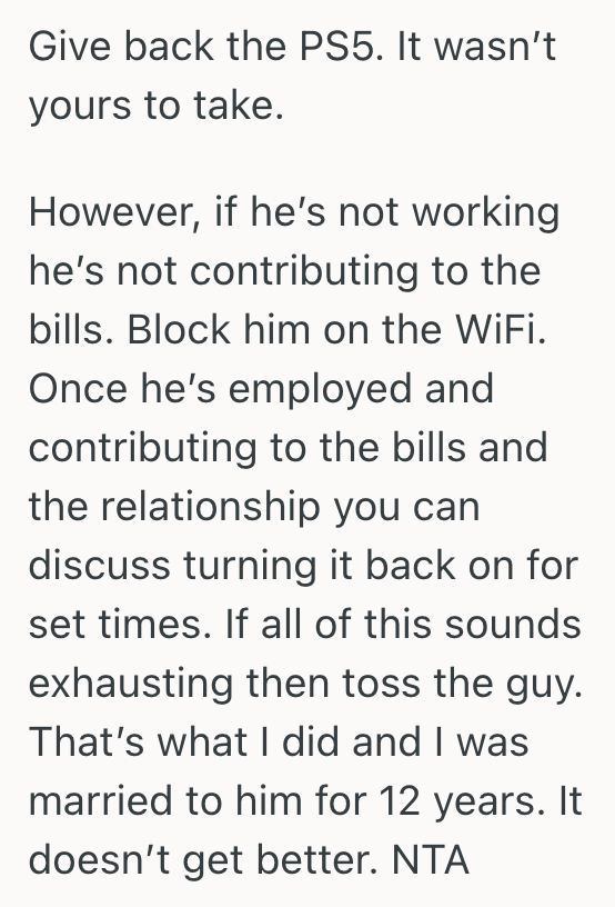 Screenshot 2025 07 23 at 12.16.37 PM Her Boyfriend Let His PS5 Take Over His Life, So When He Publicly Humiliated Her At A Family Event, She Snapped And Took It Away
