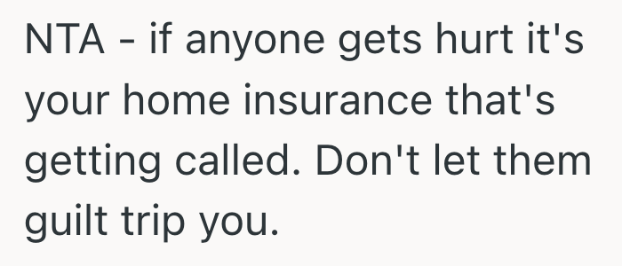 Screenshot 2025 07 28 at 1.43.17 AM New Neighbors Asked For Access To Their Backyard Because Theirs Wasnt Fenced In, But They Said No And Now The Neighbors Are Being Rude