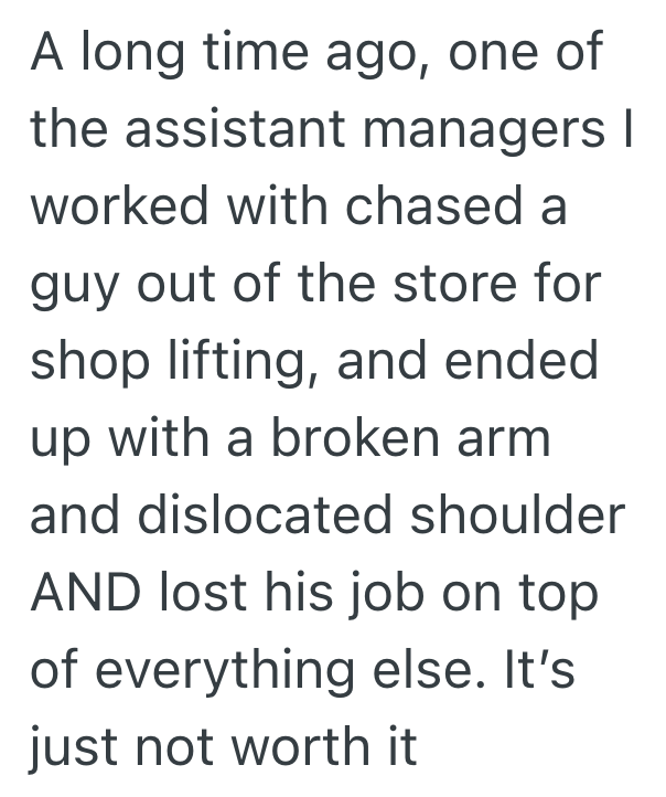 Screenshot 2025 07 30 at 7.05.03 PM Employees Know That Youre Not Supposed To Chase Shoplifters, But The Manager Runs After One Anyway