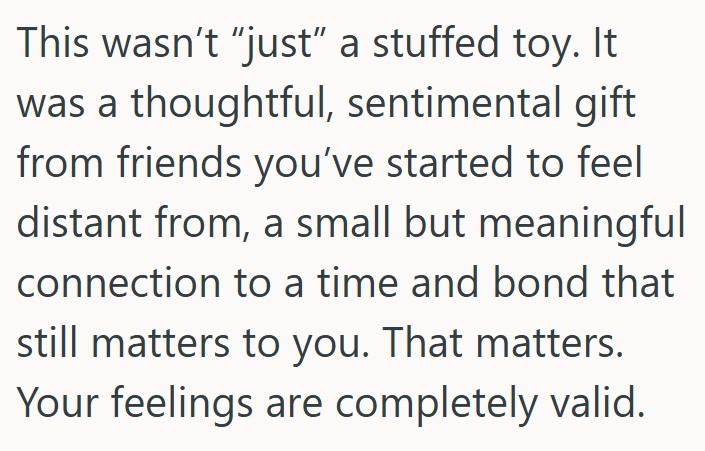 Screenshot 2 94be25 She Got A Stuffed Animal That Meant A Lot To Her, But Then Her Mom Gave It Away To A Little Kid