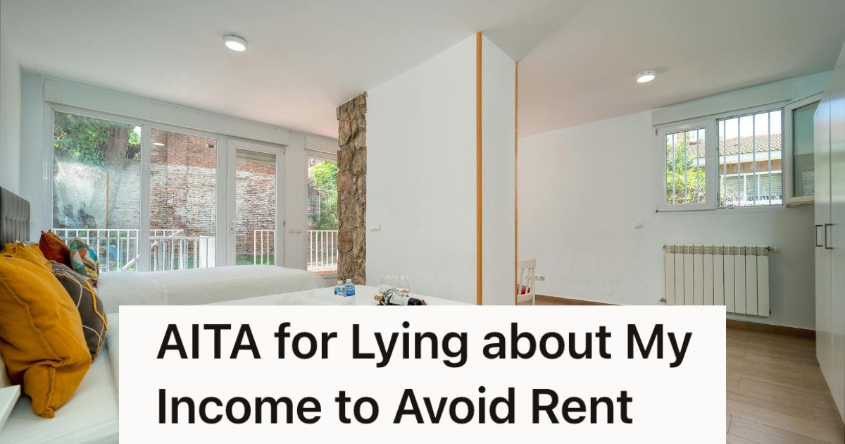 Small bedroom with twin bed