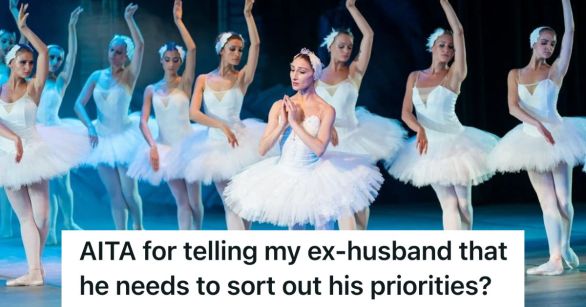 Ballet dancers on stage