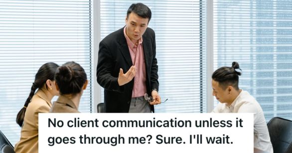 Man leading a meeting with other employees