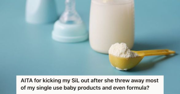 A scoop of infant formula and baby bottle in blue background