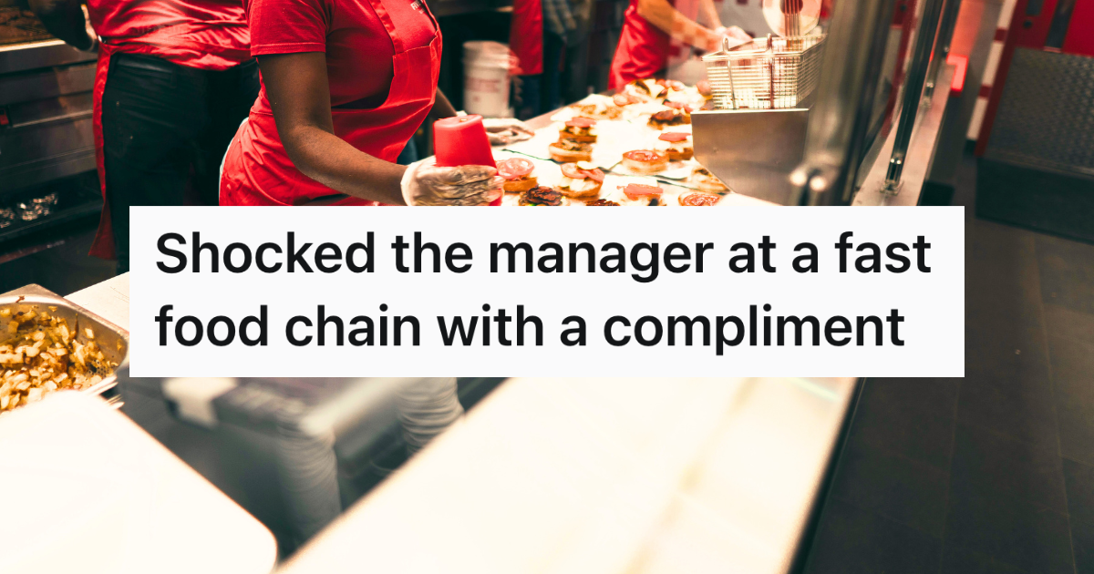 fast food workers preparing food