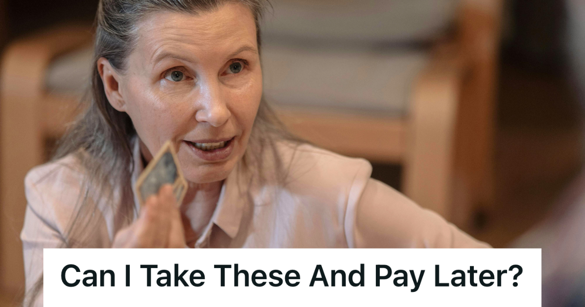 Elderly Customer Claimed She Forgot Her Purse And Asked For Special Treatment, But When Retail Worker Told Her No, She Showed Her True Colors older woman shopping
