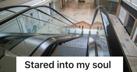 mall escalator