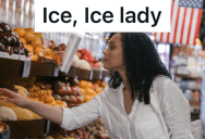 Selfish Customer Made A Scene With Her Ice Bags, So The Entire Store Watched In Awe Of Her Complete Lack Of Situational Awareness