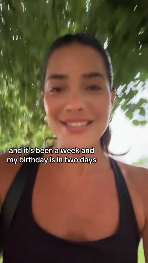 Elizabeth discussing her ghosted boyfriend