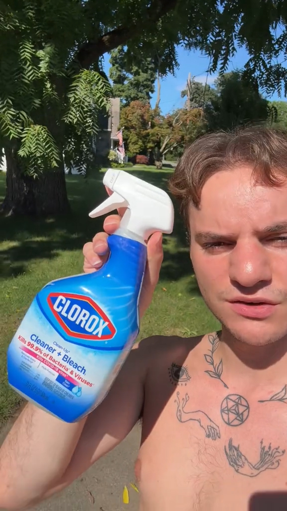 @altknowbody with his blue cheese infested car