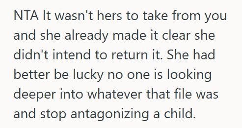 Chromebook Teen Called Police On Her Guardian’s Partner After They Refused To Return Her School Chromebook, And Now They’re Posting Online About “Karma”