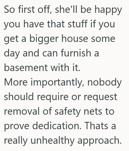 Comment 2 29 His Girlfriend Found Out He Was Keeping Some Of His Belongings In Storage In Case They Broke Up, And She Got Upset