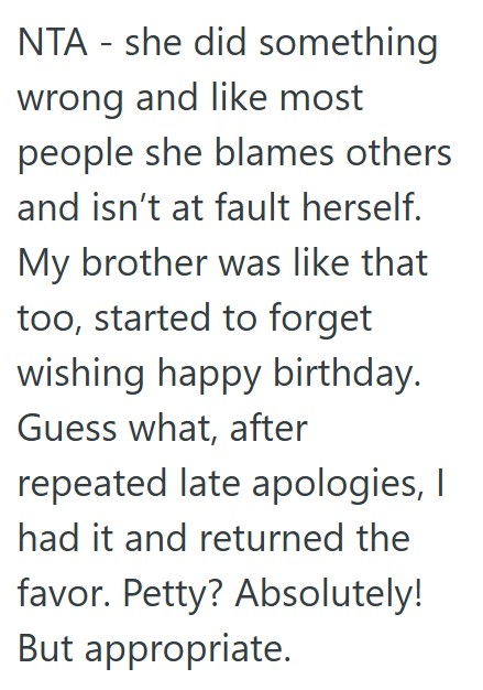 Comment 5 12 Two Friends Have Been Drifting Apart With The Relationship Becoming One Sided, So One Of Them Didnt Invite The Other To A Birthday Dinner