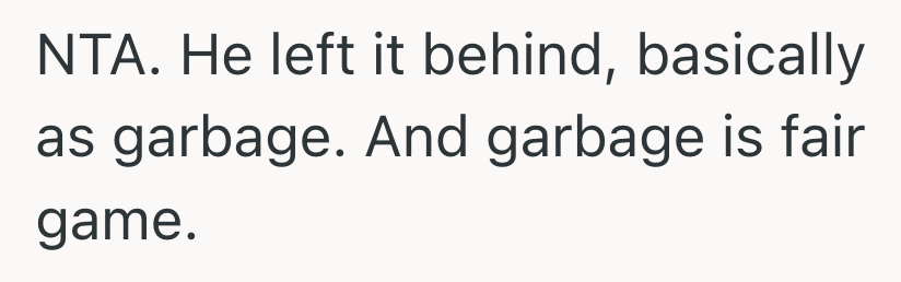 Screenshot 2025 08 01 at 8.06.42 AM He Was Kicked Out Of College And Left His Stuff Behind, But Now He Wants His Former Roommate To Give It To Him