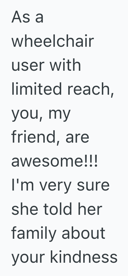 Screenshot 2025 08 05 at 5.53.29 PM An Elderly Woman Couldn’t Reach The Croissants, So A Tall Stranger Became Her Unexpected Grocery Store Hero