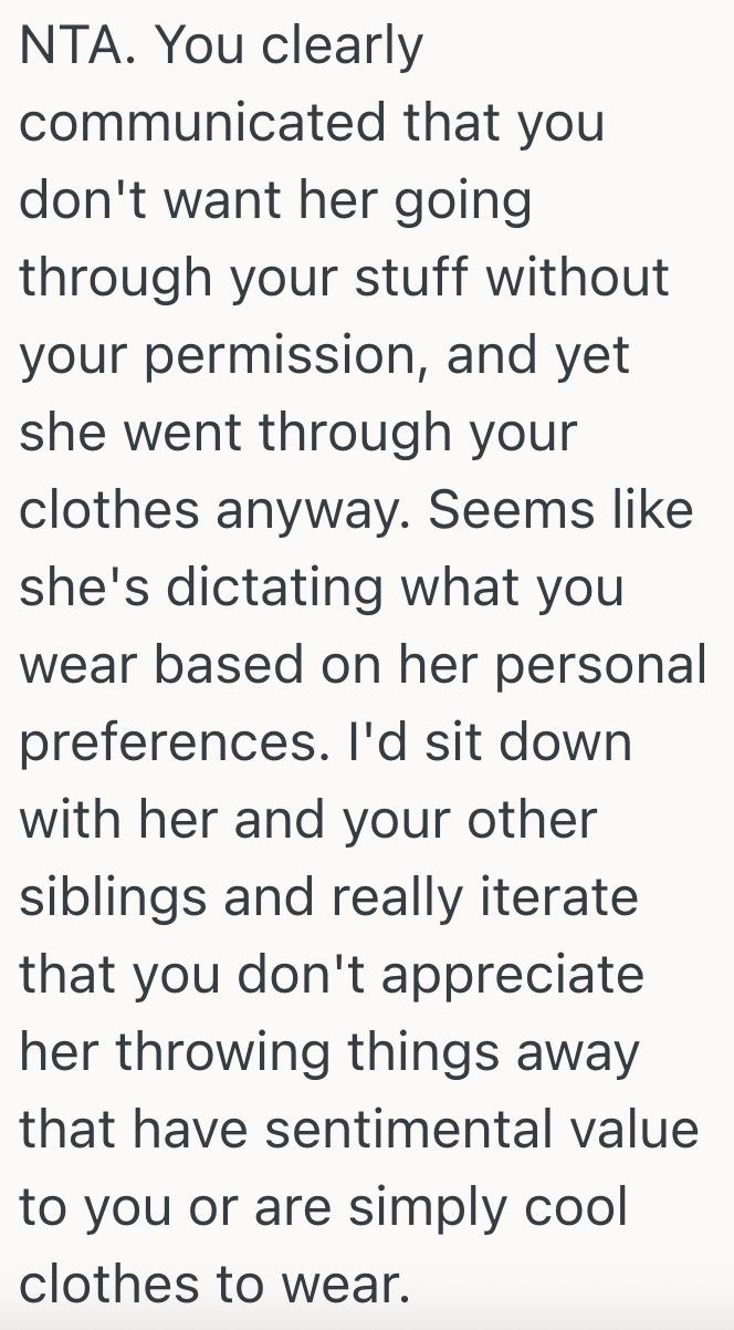 Screenshot 2025 08 10 at 5.26.51 PM Mom Donates Childrens Clothes Without Asking, And One Daughter Is Really Upset About It