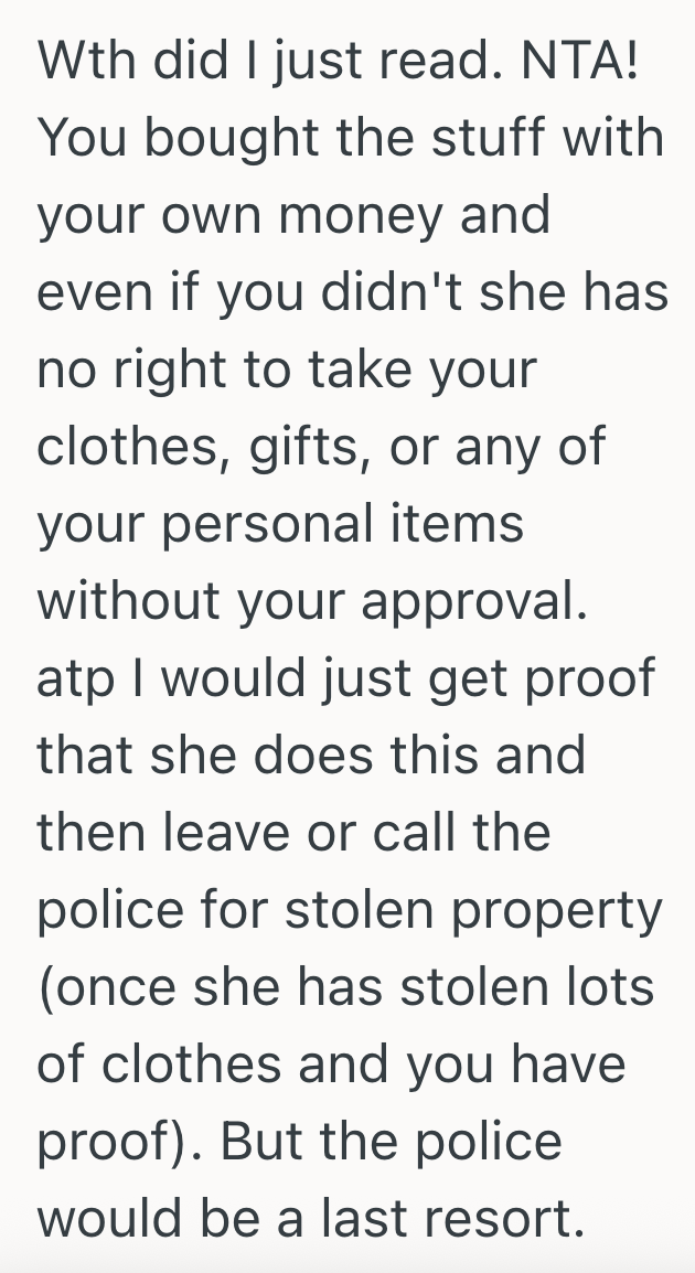 Screenshot 2025 08 10 at 5.27.37 PM Mom Donates Childrens Clothes Without Asking, And One Daughter Is Really Upset About It