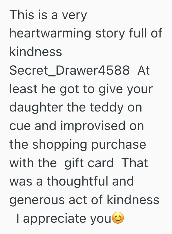 Screenshot 2025 08 11 at 12.29.27 PM A Stranger Tried To Pay For A Young Familys Christmas Groceries, But When The Plan Fell Through, He Gave Them A Teddy Bear And Cash Instead