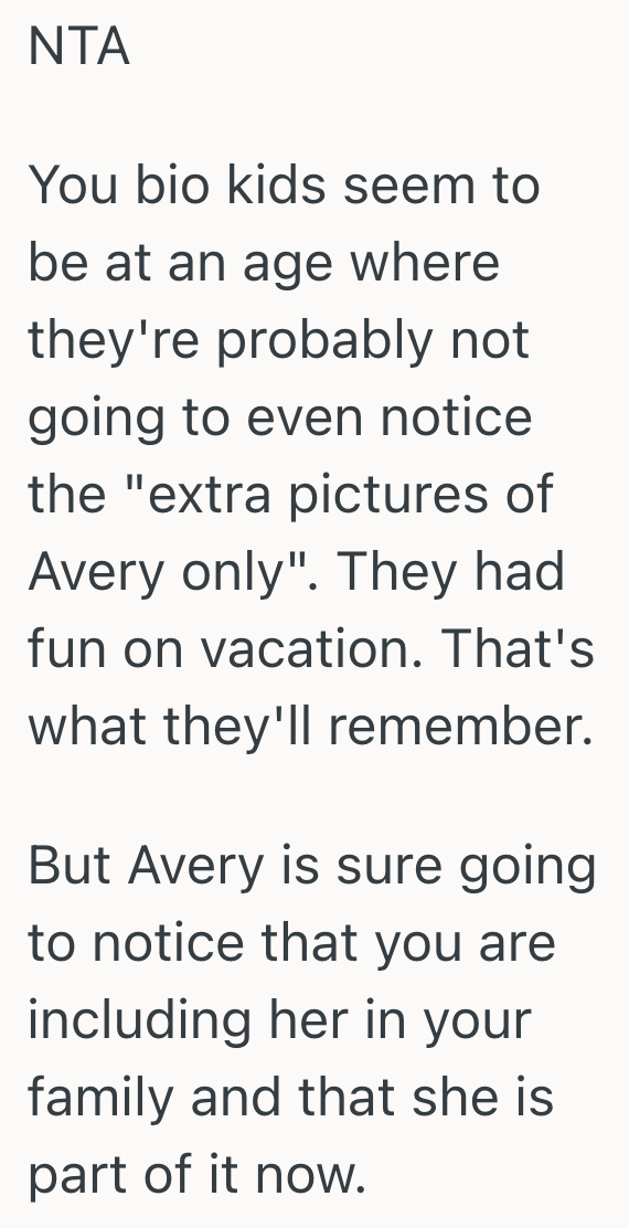 Screenshot 2025 08 11 at 9.49.31 PM Mom Wants More Pictures Of Her Adopted Daughter, But Now Shes Wondering If Her Other Daughters Will Feel Left Out