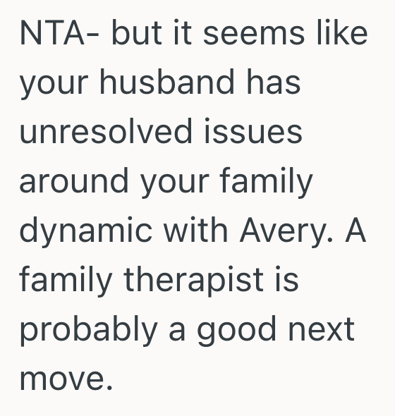 Screenshot 2025 08 11 at 9.50.39 PM Mom Wants More Pictures Of Her Adopted Daughter, But Now Shes Wondering If Her Other Daughters Will Feel Left Out