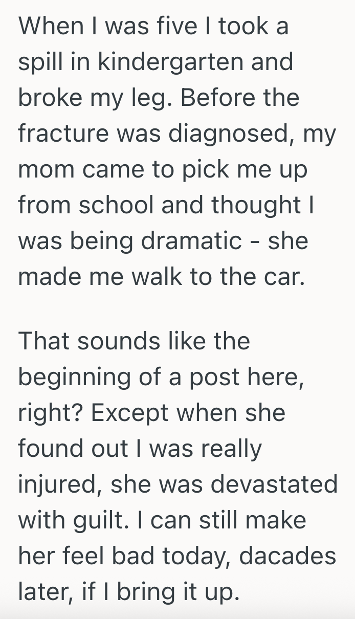 Screenshot 2025 08 14 at 7.35.56 PM Mom Doesnt Believe Her College Aged Child Really Broke Her Fingers, But The Student Goes To Urgent Care Anyway