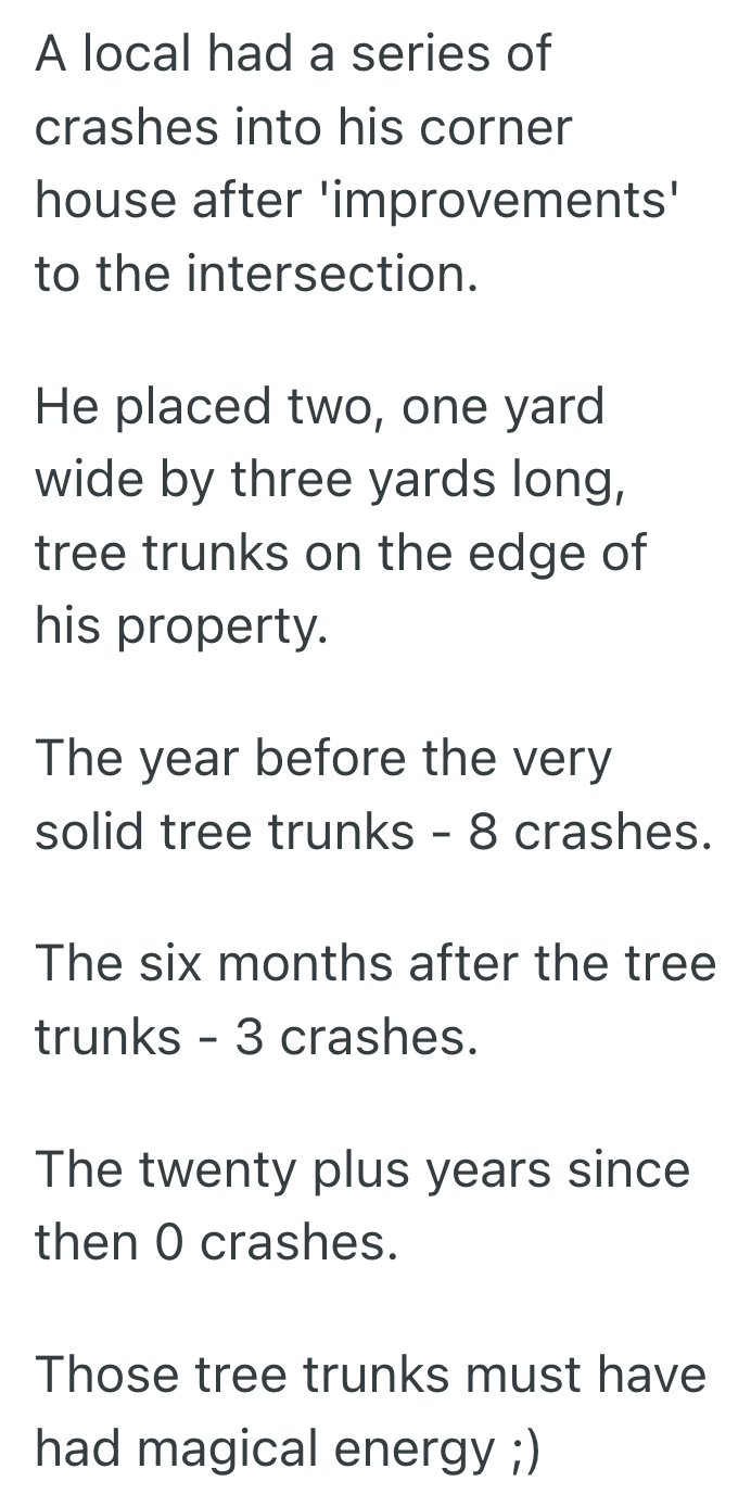 Screenshot 2025 08 22 at 12.24.49 PM Drivers Kept Crashing Into Their House, So Homeowners Decided To Line Their Yard With Massive Tree Trunks