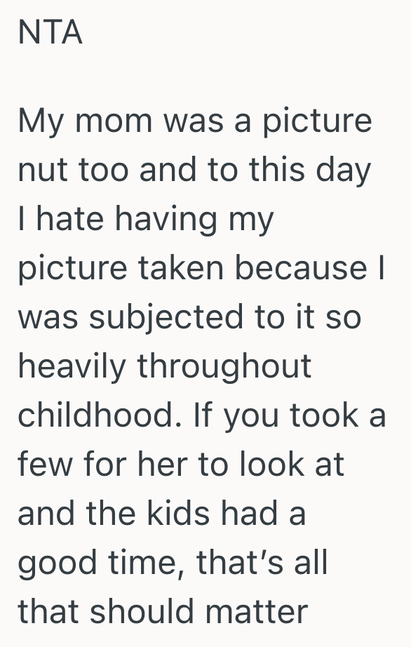 Screenshot 2025 08 25 at 1.15.02 PM Dad Goes On Vacation With His Kids, But His Wife Is Really Upset That He Didnt Take Very Many Pictures