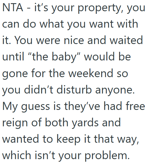 Screenshot 1 ed3ece Homeowner Put Up A Fence While Their Neighbors Were Away, And They Made A Fuss About It When They Came Back